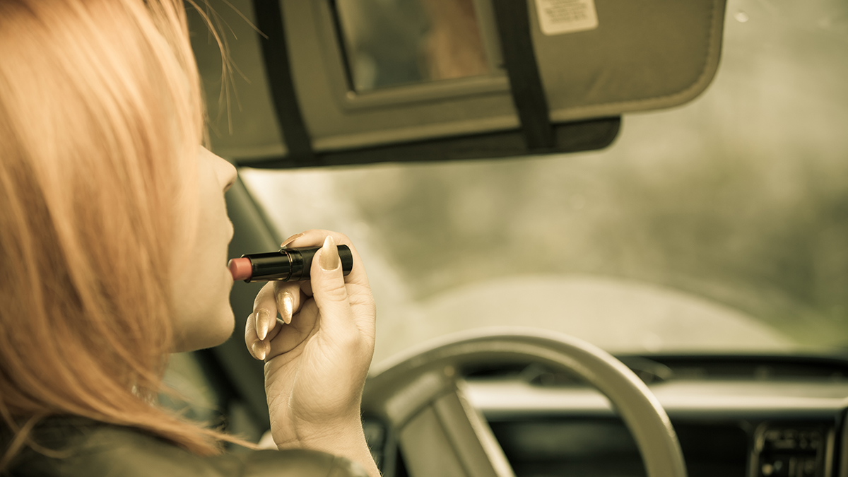 Distracted Driving | Auto Accident Injury Attorney Beverly Hills
